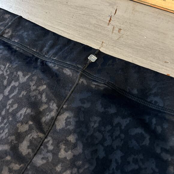 Fabletics Black High Waisted Leopard Mesh Leggings Sz XXL Sheer - Picture 7 of 10